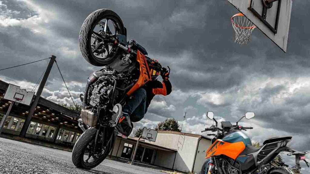 2024 KTM Duke 125 New Model